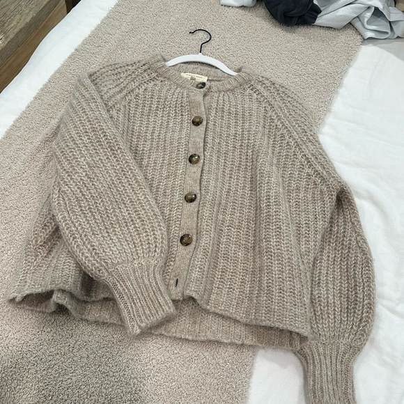 Sezane sweater worn once - Picture 1 of 7